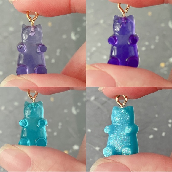 🥂2/$15 Handmade Resin Gummy Bear Charms (8 per pack) - Picture 4 of 7